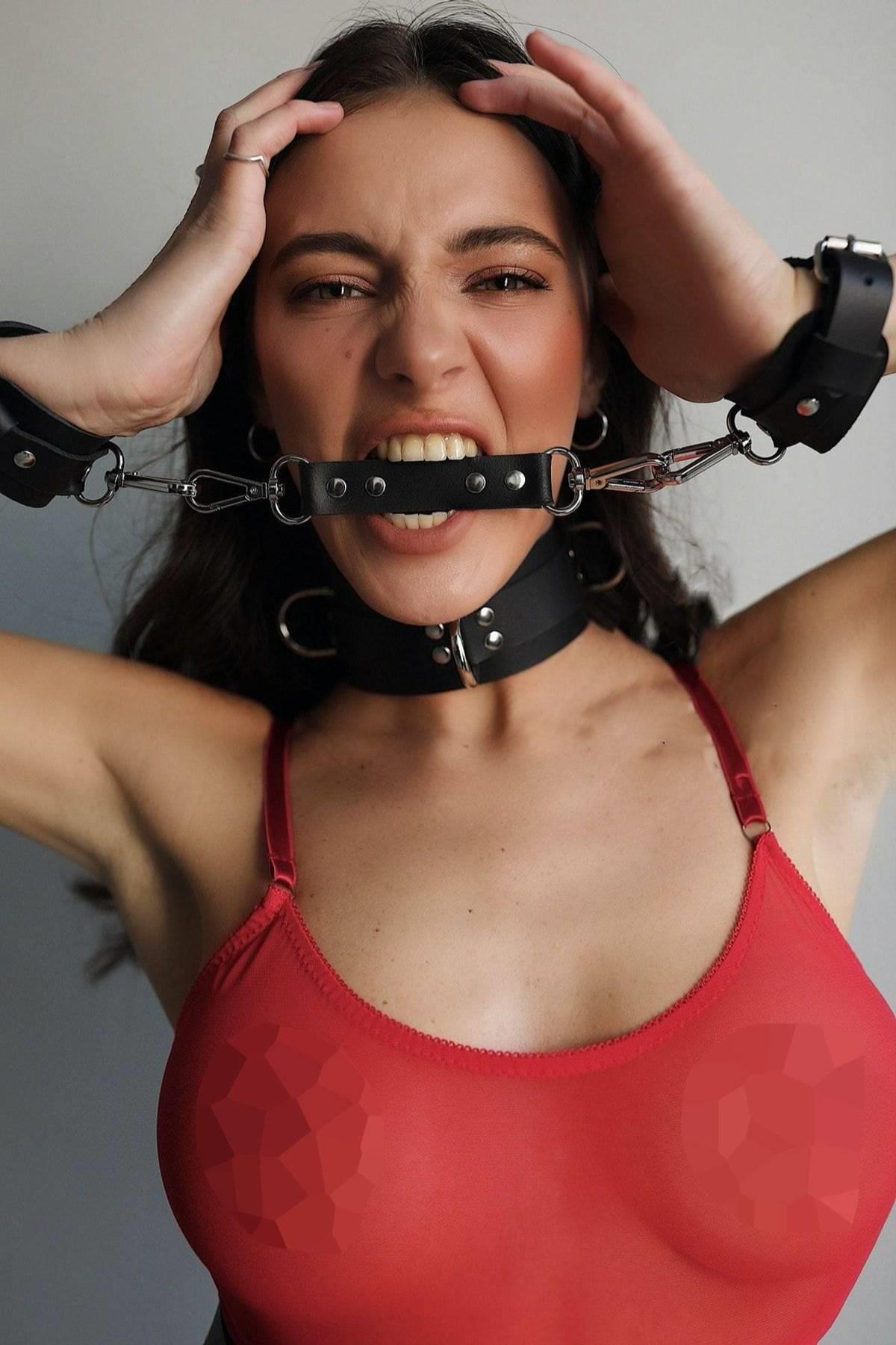 Ineinandergreifendes Hals- und Ärmelarmband-Set 0321