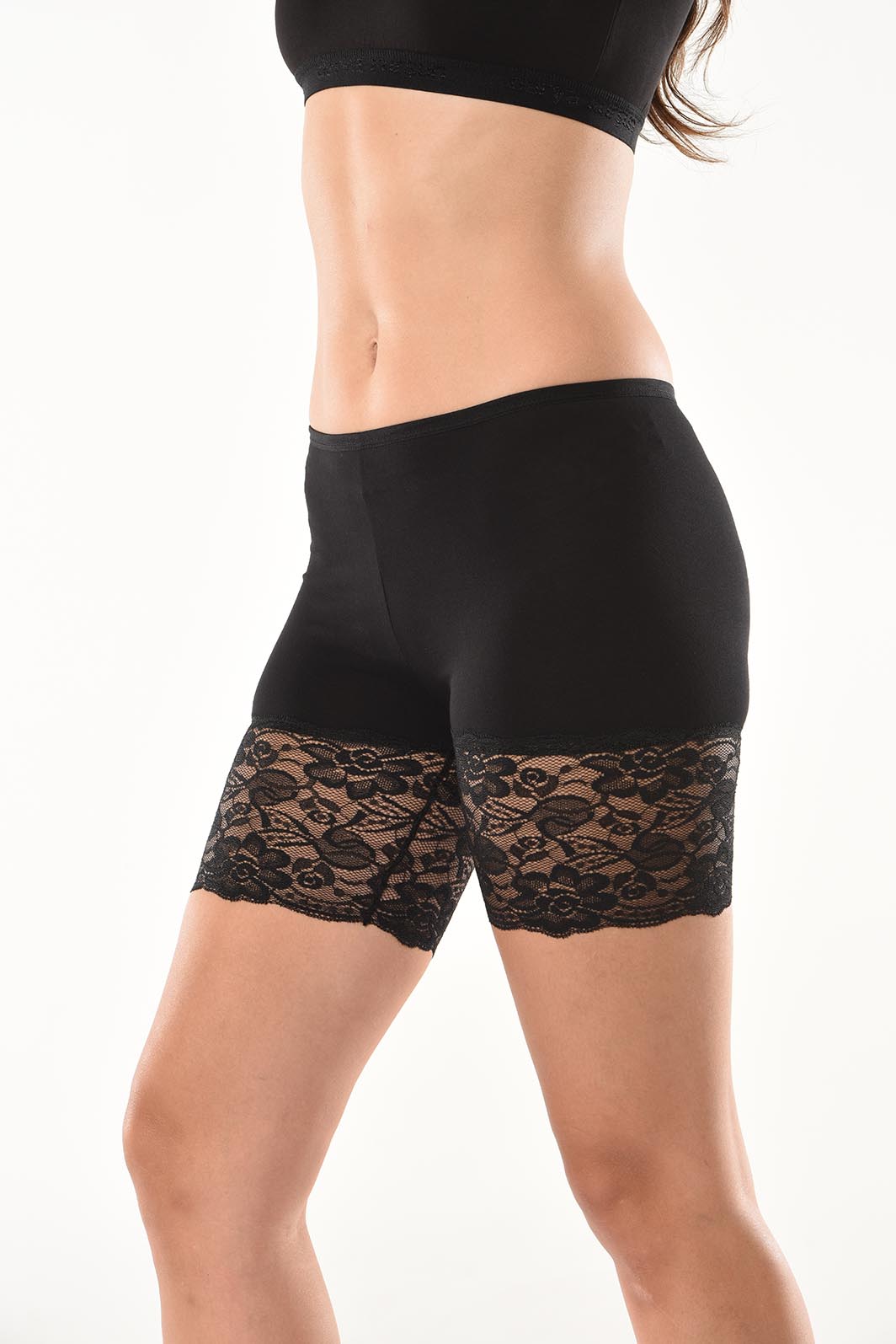 Kurze Damen Shorts mit Spitze Leggings 496