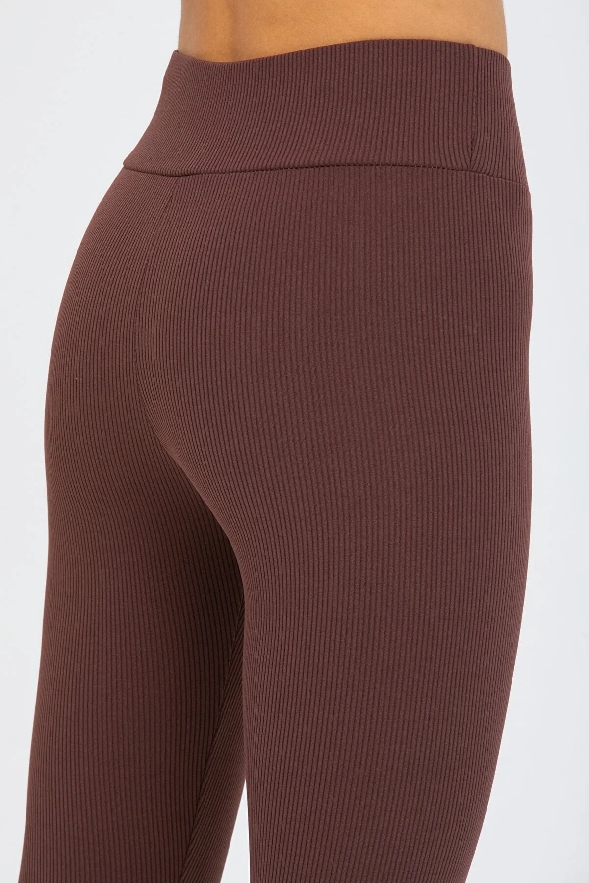 Braune gerippte Leggings mit hoher Taille 0608