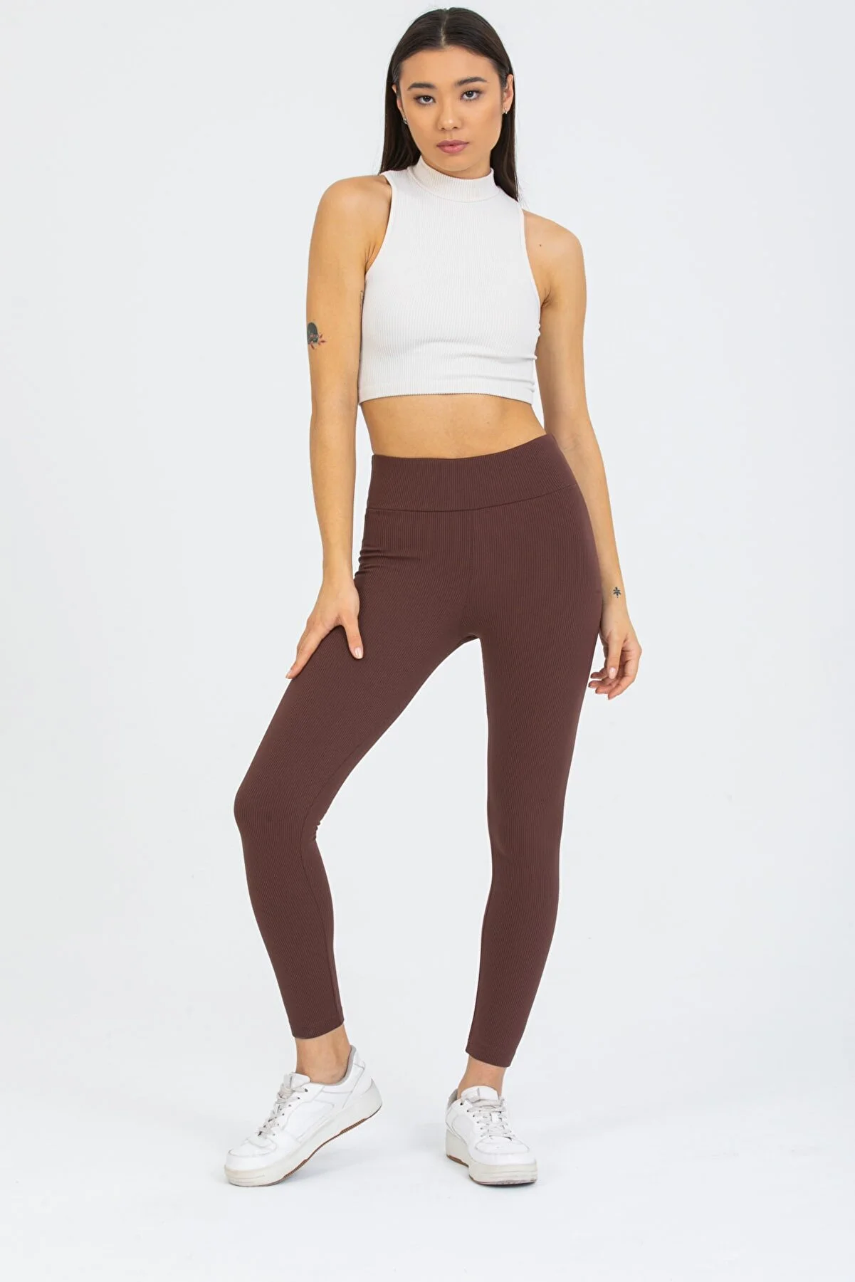 Braune gerippte Leggings mit hoher Taille 0608