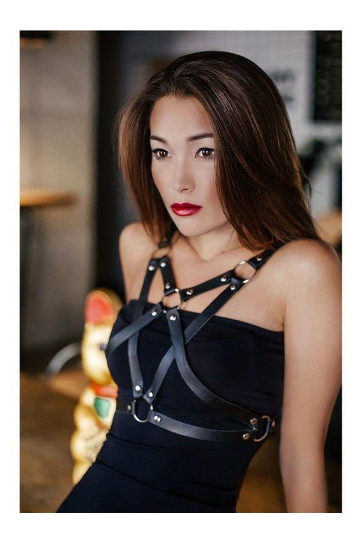 Elegant Gold Cross Tie Harness Faux Leather Belt On Dress Neck And Chest 700576