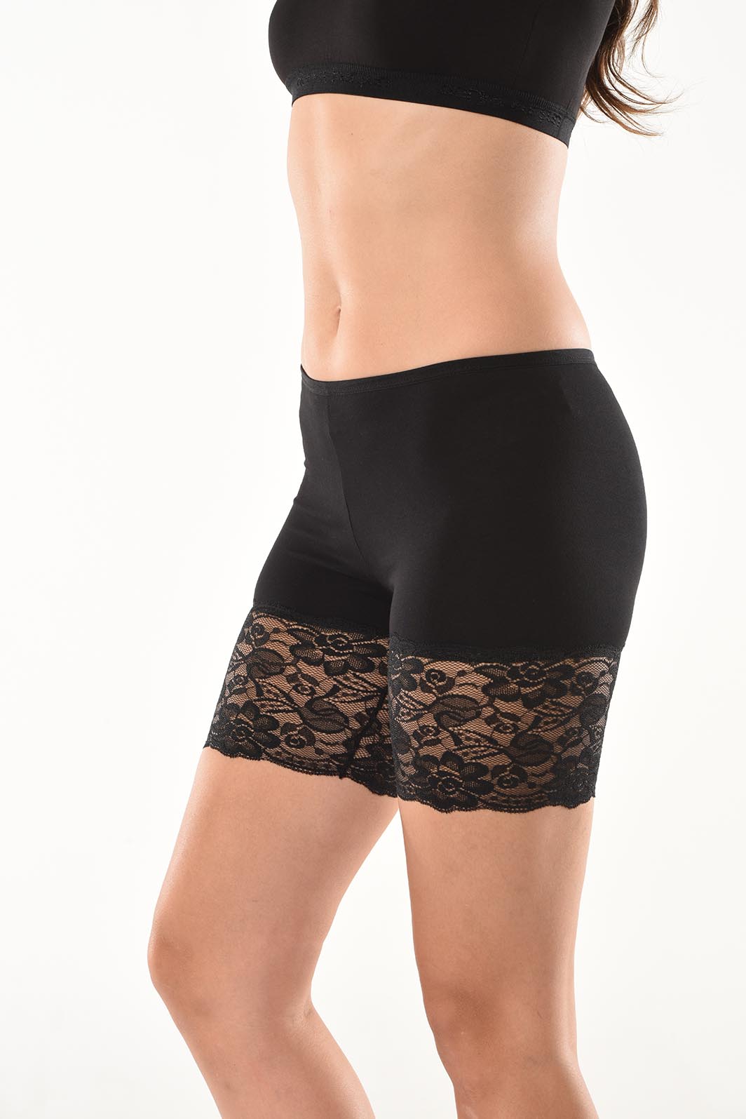 Kurze Damen Shorts mit Spitze Leggings 496