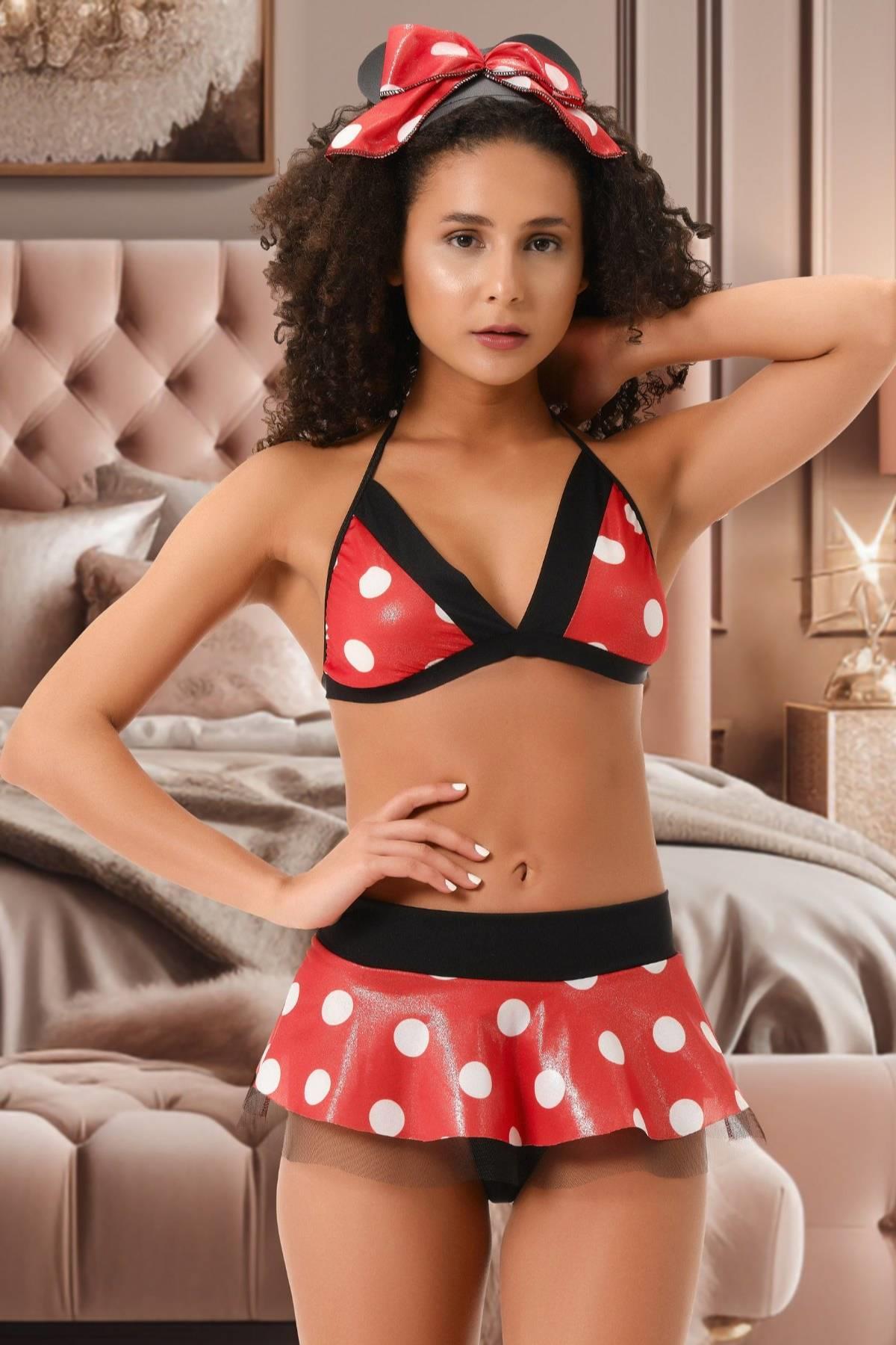Stylisches Candy Girl Outfit mit roten Punkten 51232