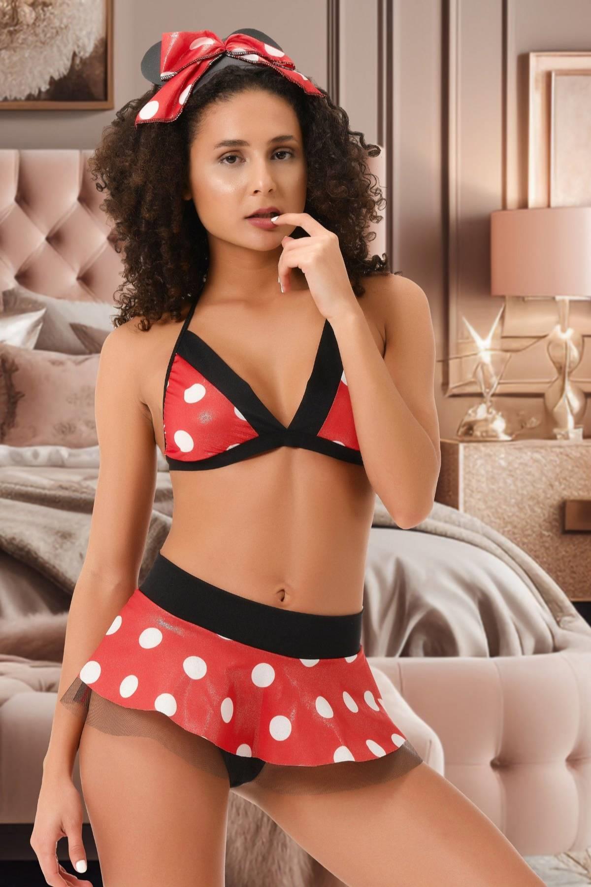 Stylisches Candy Girl Outfit mit roten Punkten 51232