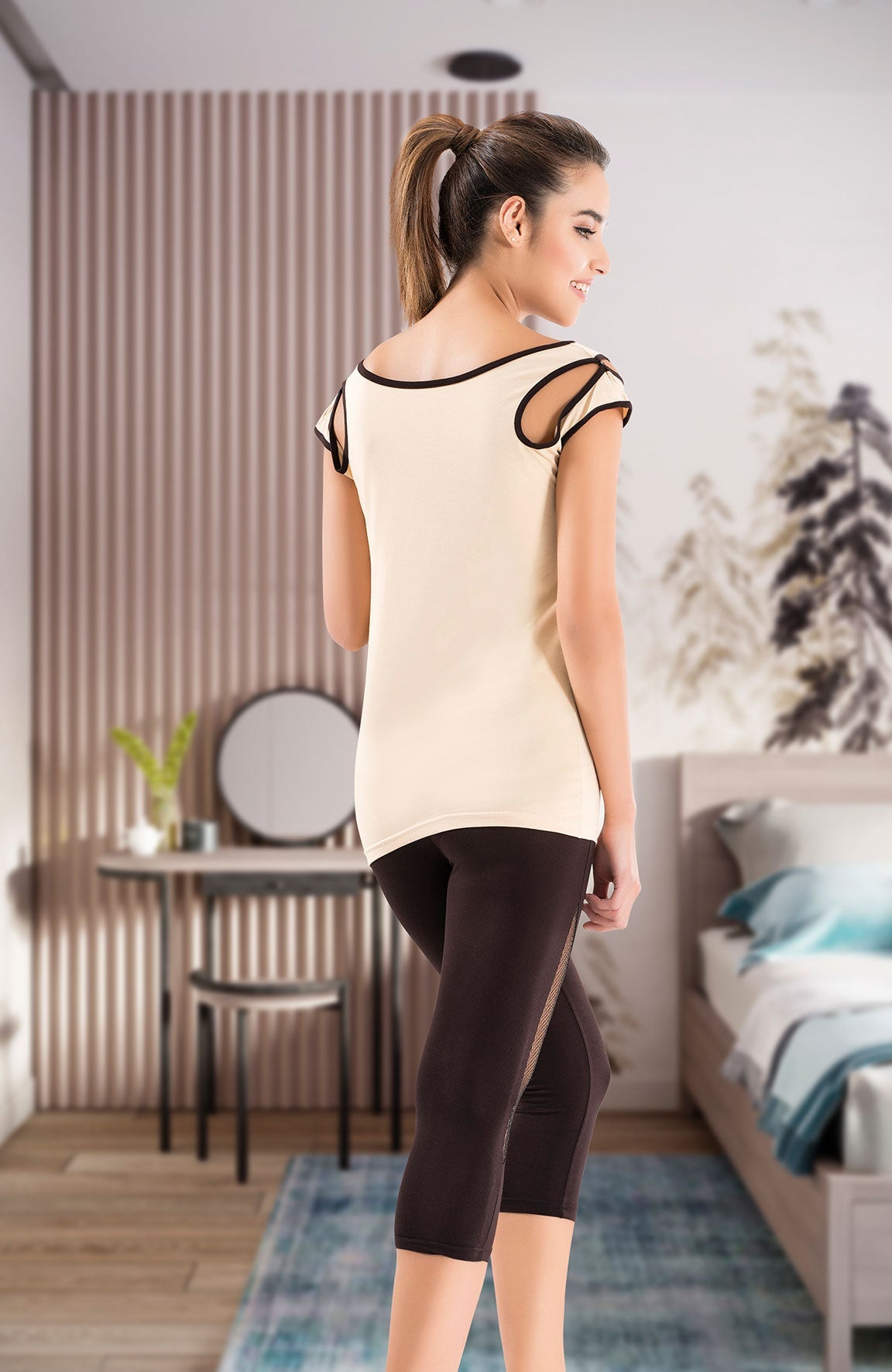 Damen Capri Anzug mit weitem Kragen 1502