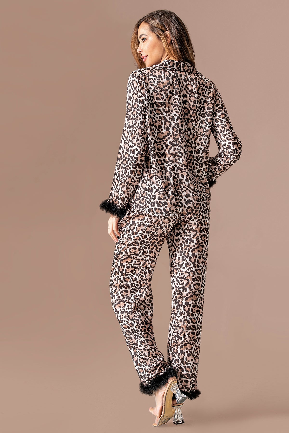 2-teiliges Pyjama-Set für Damen aus Satin mit Leopardenmuster