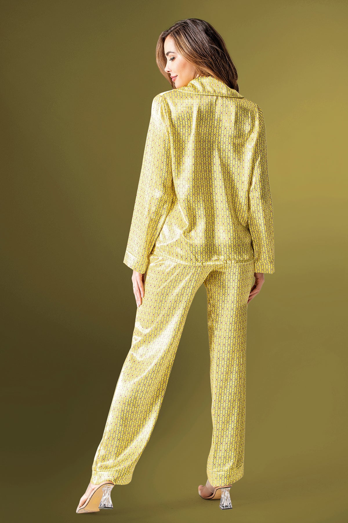 Damen-Pyjama-Set aus Satin in Gelb, 2-teilig
